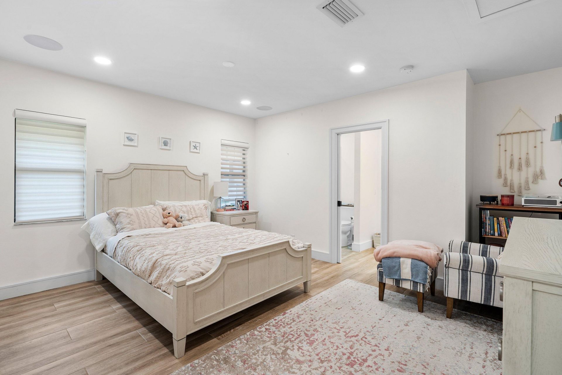 2040 NW 25th Street, Boca Raton, FL 33431 Photo