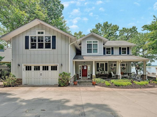 103 Bluebird CT, Huddleston, VA 24104