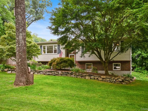 27 Silleck Boulevard , Putnam Valley, NY 10579
