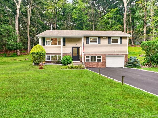 1193 Winding Court , Mohegan Lake, NY 10547