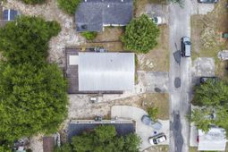132 Crooked Island Circle photo 4