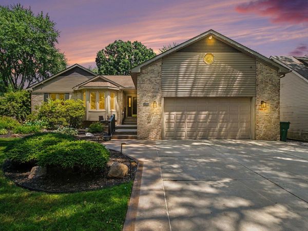 38768 Pineridge Street, Harrison Township, MI 48045