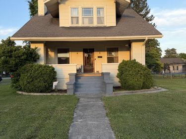 116 N Petersborough Avenue, Middlesboro, KY 40965