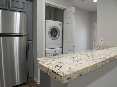 4104 N Hall Street , Unit 331, Dallas, TX 75219