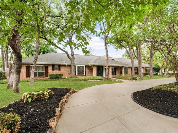 2 Lake Forest Drive, Trophy Club, TX 76262