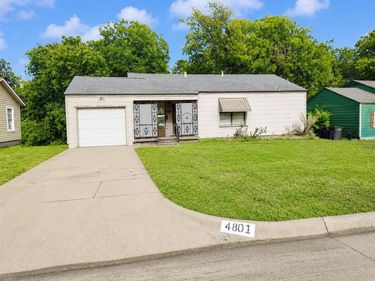 4801 Marks Place , Fort Worth, TX 76116