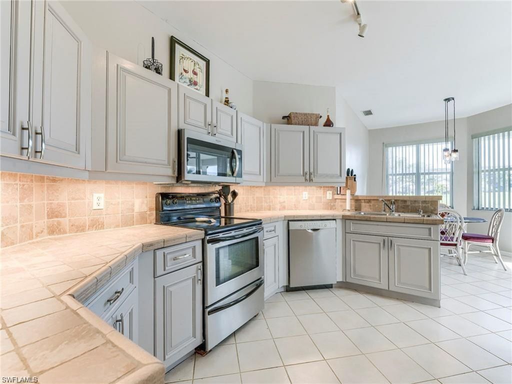 8529 Fairway Bend Dr , Fort Myers, FL 33967 Photo