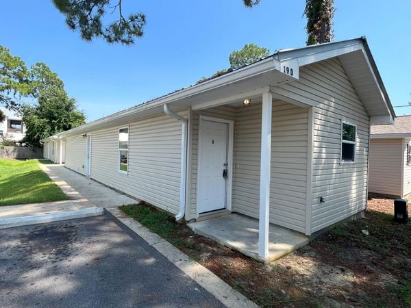 19 SE Park Circle, UNIT D, Fort Walton Beach, FL 32548