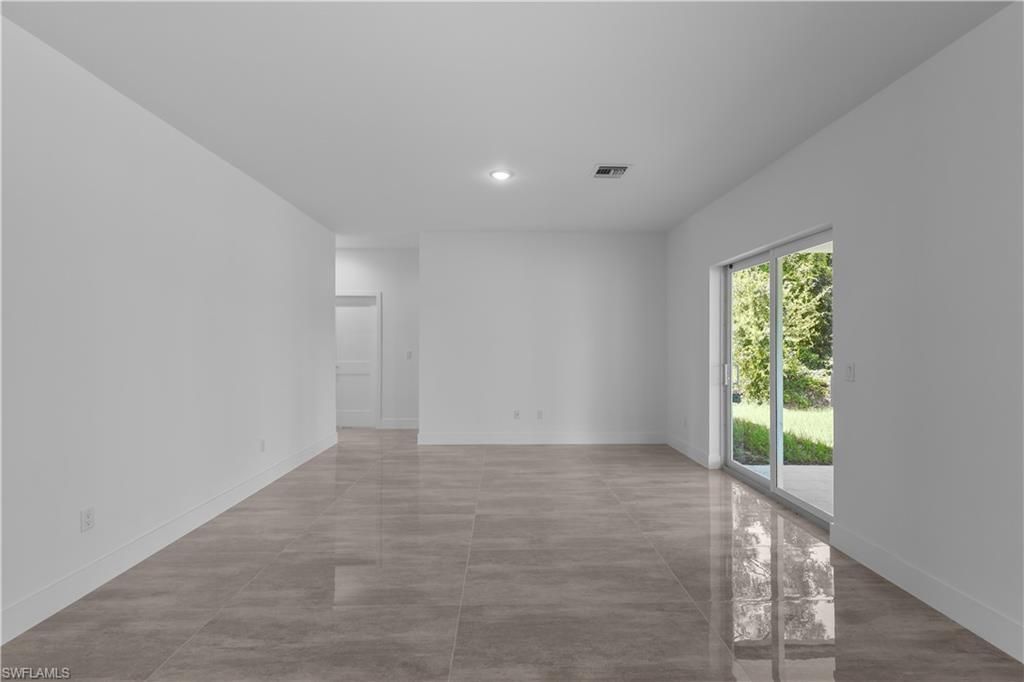 828 Genoa Ave S, Lehigh Acres, FL 33974 Photo