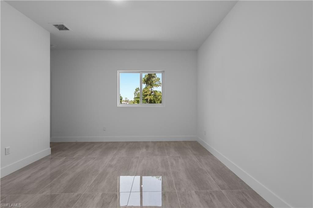 828 Genoa Ave S, Lehigh Acres, FL 33974 Photo