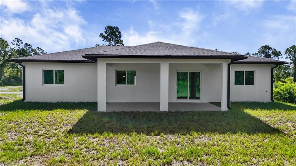 828 Genoa Ave S, Lehigh Acres, FL 33974 Photo
