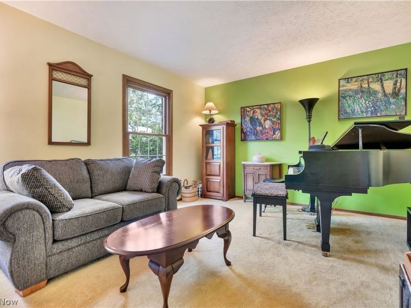 509 Park Ridge Drive, Munroe Falls, OH 44262 Photo 3