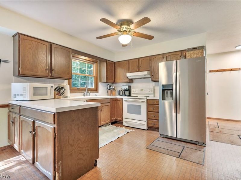 509 Park Ridge Drive, Munroe Falls, OH 44262 Photo 6