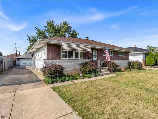 9560 Reichert Road , Parma, OH 44130