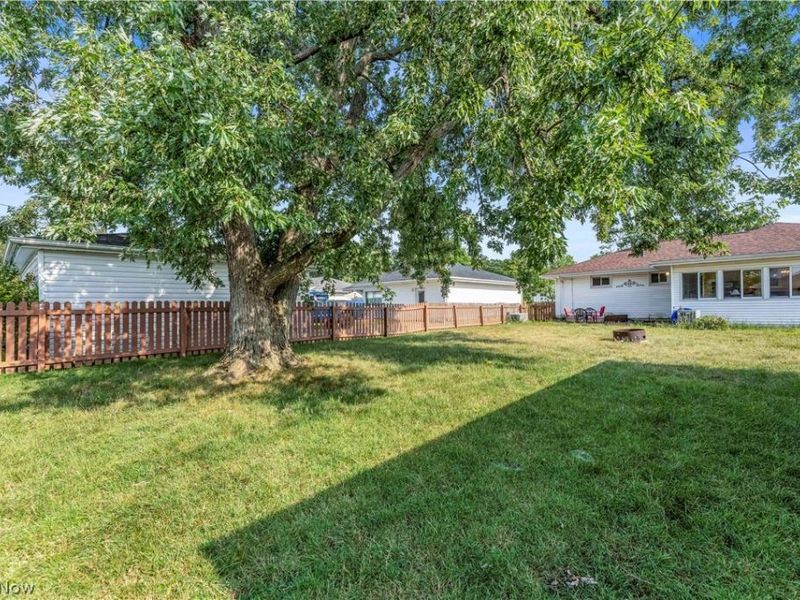 9560 Reichert Road, Parma, OH 44130 Photo 31