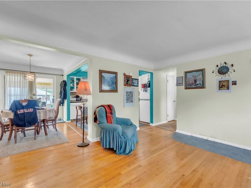 9560 Reichert Road, Parma, OH 44130 Photo 6