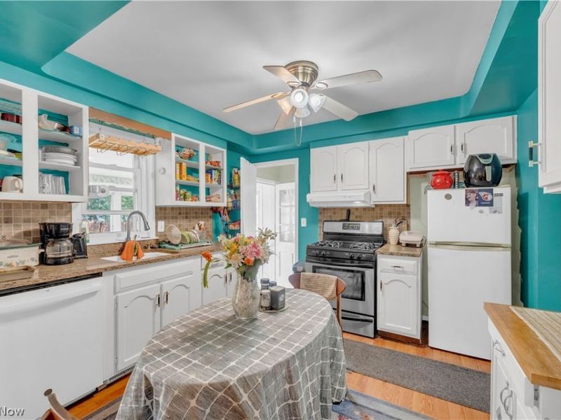 9560 Reichert Road, Parma, OH 44130 Photo 9