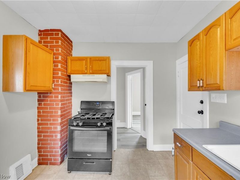 2133 W 98th Street, Unit 4, Cleveland, OH 44102 Photo 10