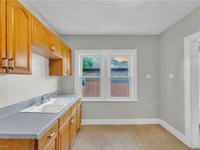 2133 W 98th Street, Unit 4, Cleveland, OH 44102 Photo 11