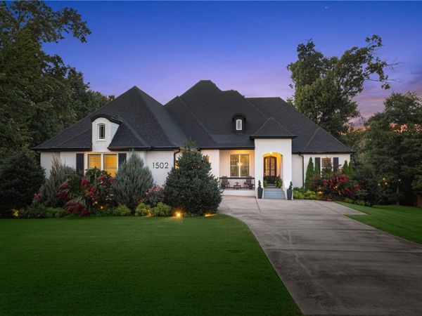 1502 Gentilly Court , Centerton, AR 72719
