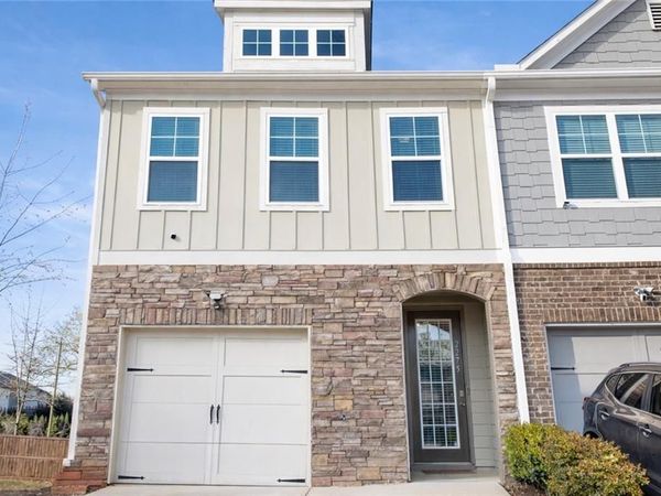 2275 Rolling Trail , Lithonia, GA 30058