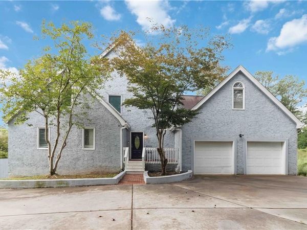 1339 Mundys Mill Road , Jonesboro, GA 30238