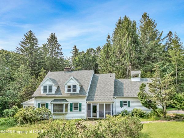 42 Trailwood Lake Road, Bear Creek, PA 18702