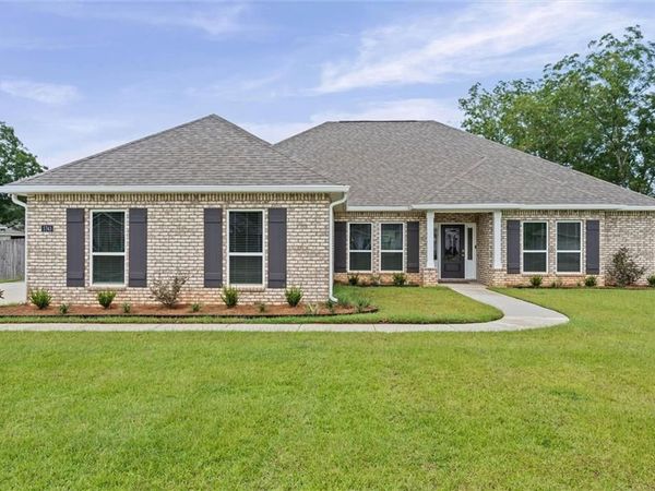 5743 Orchard Lane W, Grand Bay, AL 36541