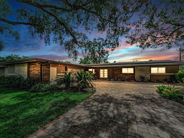 861 RAFAEL BOULEVARD NE, ST PETERSBURG, FL 33704