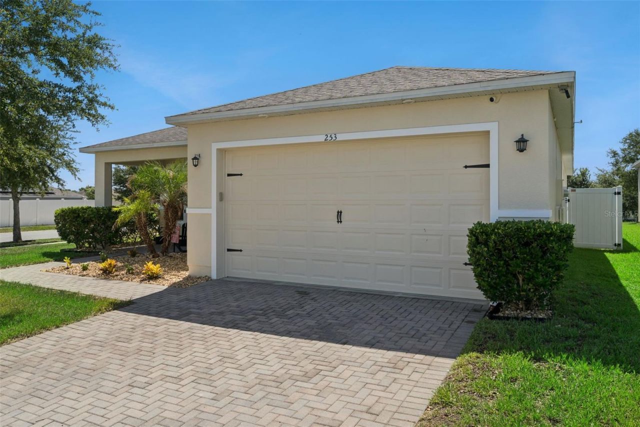 253 Sparrow Hawk Drive , Groveland, FL 34736 Photo