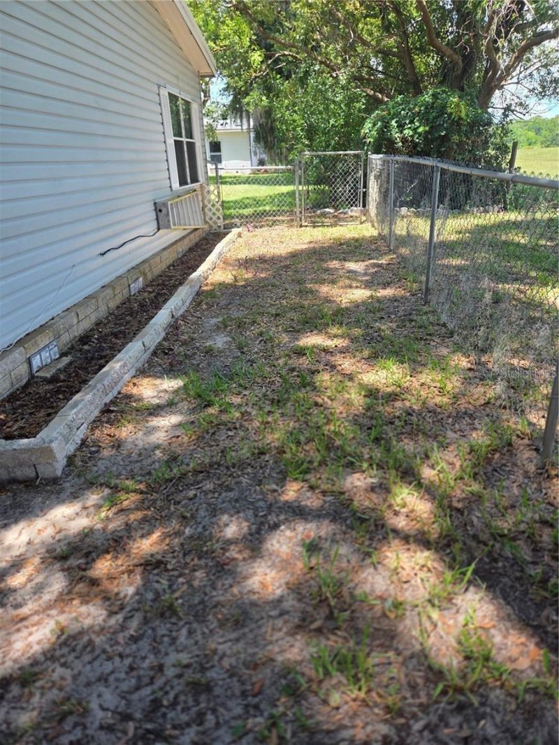 3224 Manatee Road , Tavares, FL 32778 Photo