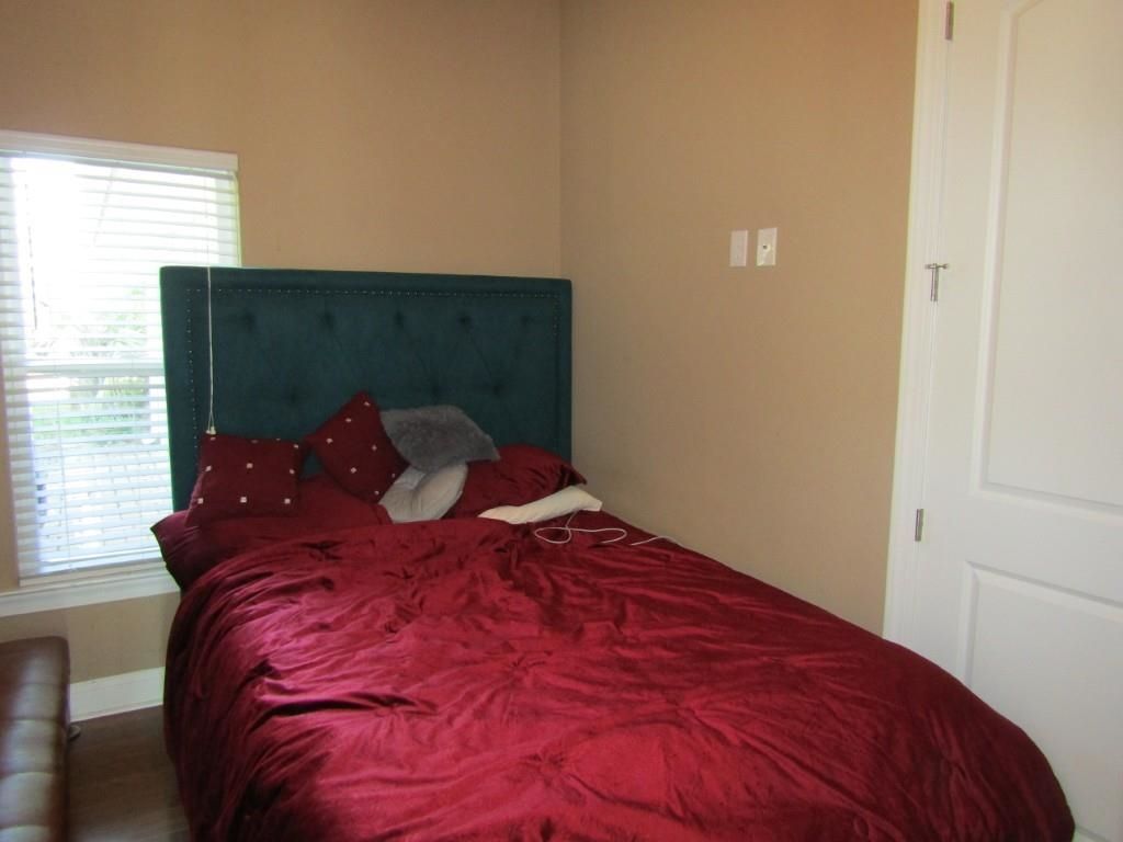 308 Glenridge Dr. Photo 9