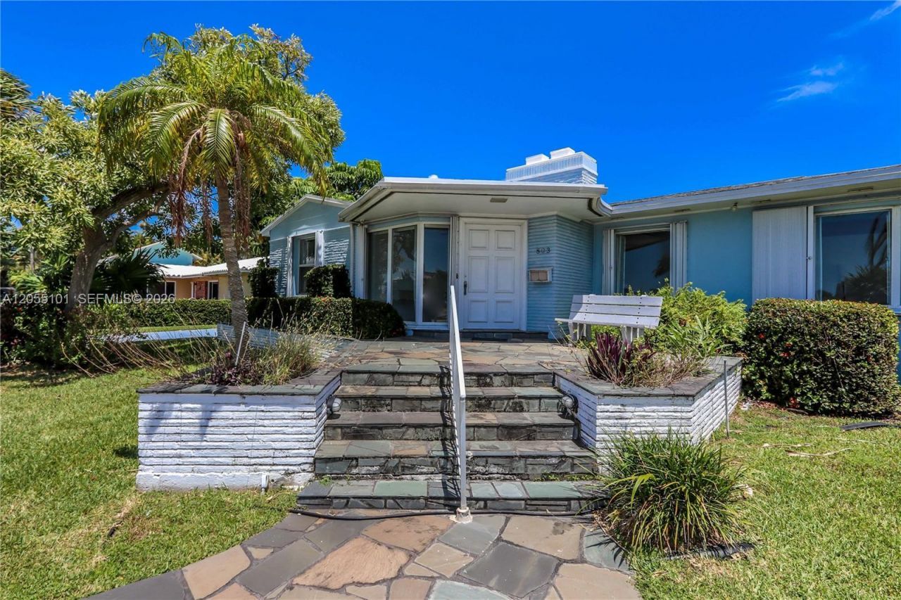 803 N Southlake Dr, Hollywood, FL 33019 Photo