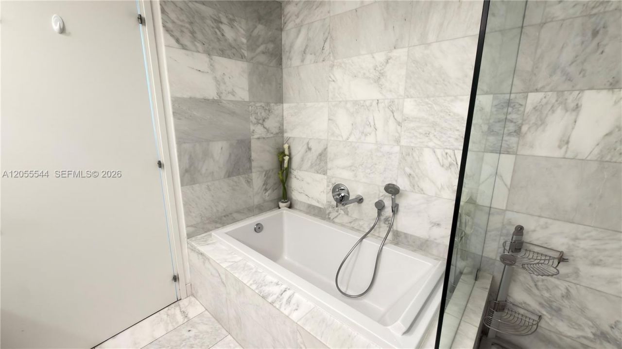 401 N Birch Rd, Unit 415, Fort Lauderdale, FL 33304 Photo