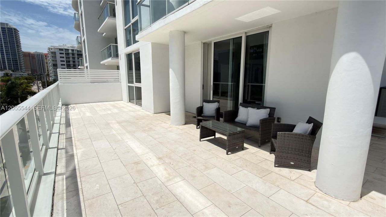 401 N Birch Rd, Unit 415, Fort Lauderdale, FL 33304 Photo