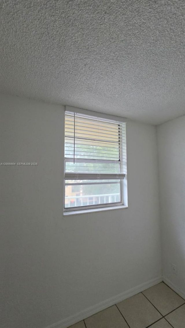 4550 NW 9th St, Unit 308E, Miami, FL 33126 Photo