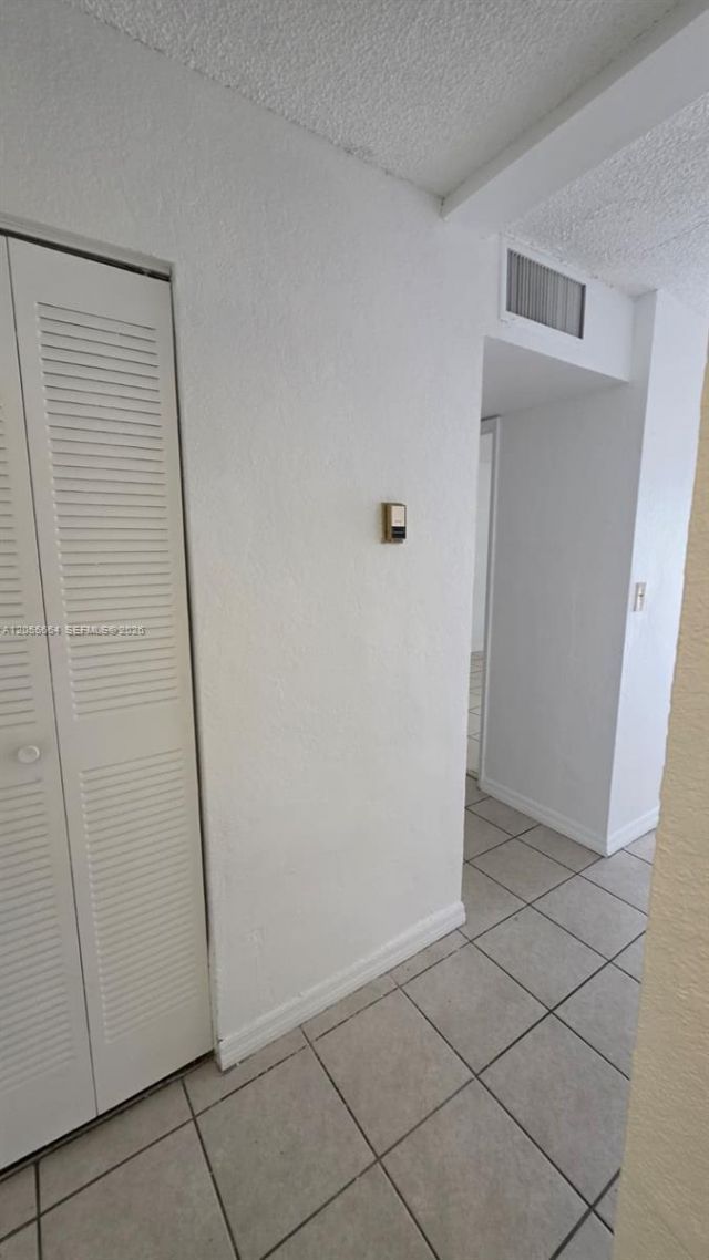 4550 NW 9th St, Unit 308E, Miami, FL 33126 Photo