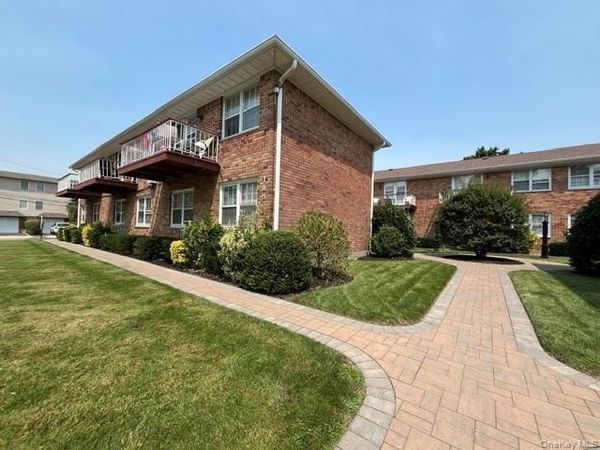165 Manorhaven Boulevard , Unit C, Port Washington, NY 11050