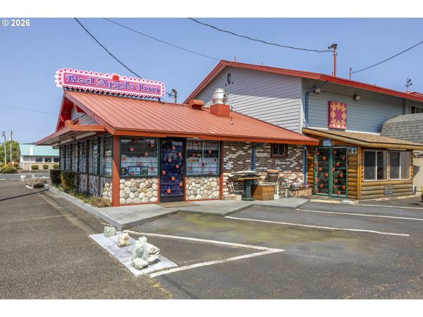 815 MAIN AVE, Tillamook, OR 97141