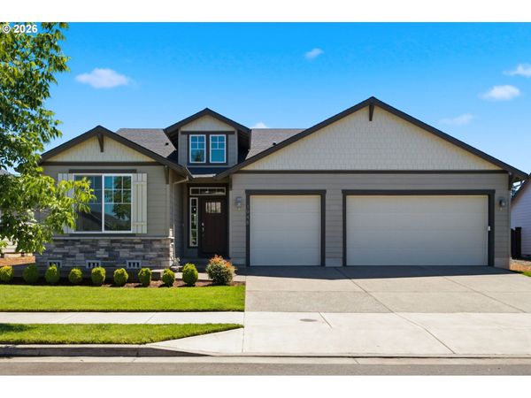 1948 N IVY ST, Canby, OR 97013