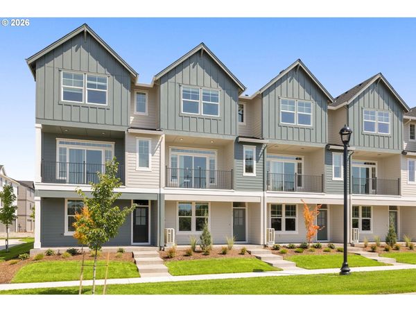 5013 SE DAVIS RD, Unit 27, Hillsboro, OR 97123