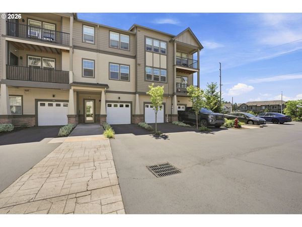 17051 SW APPLEDALE RD, Unit 203, Beaverton, OR 97007