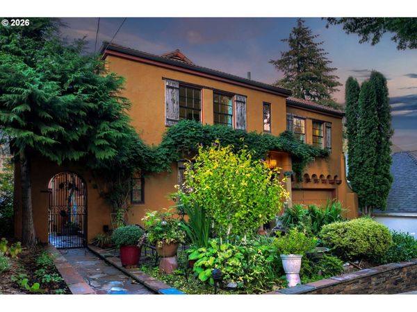 2833 NW CUMBERLAND RD, Portland, OR 97210