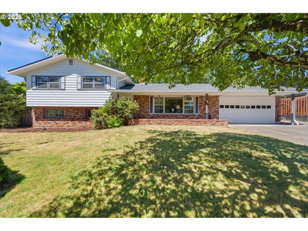 6885 SE MOLT ST, Milwaukie, OR 97267