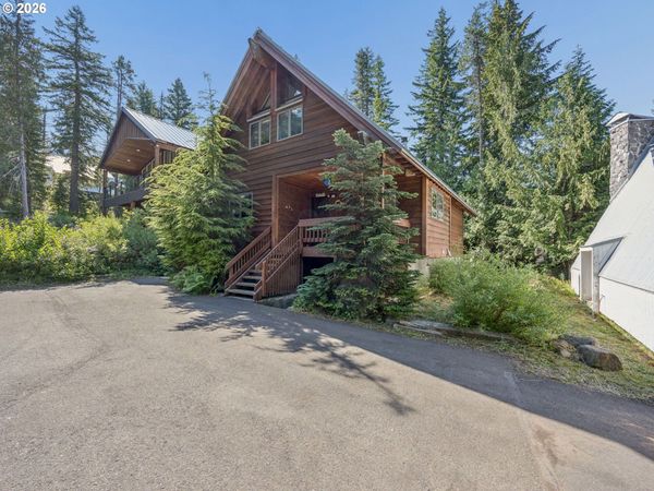 89100 E LIGE LN, Government Camp, OR 97028