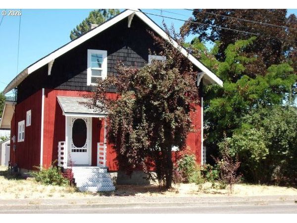 222 W 1ST AVE, Riddle, OR 97469