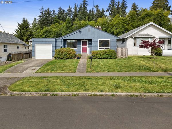 1465 3RD ST, Astoria, OR 97103