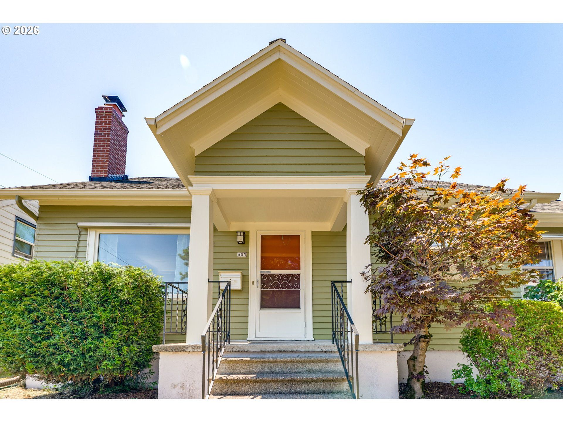 405 SE 85th Ave, Portland, OR 97216 Main Photo