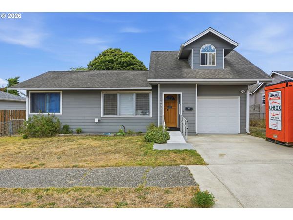 1635 GARFIELD ST, North Bend, OR 97459