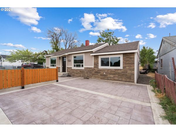 1035 W RIDGEWAY AVE, Hermiston, OR 97838